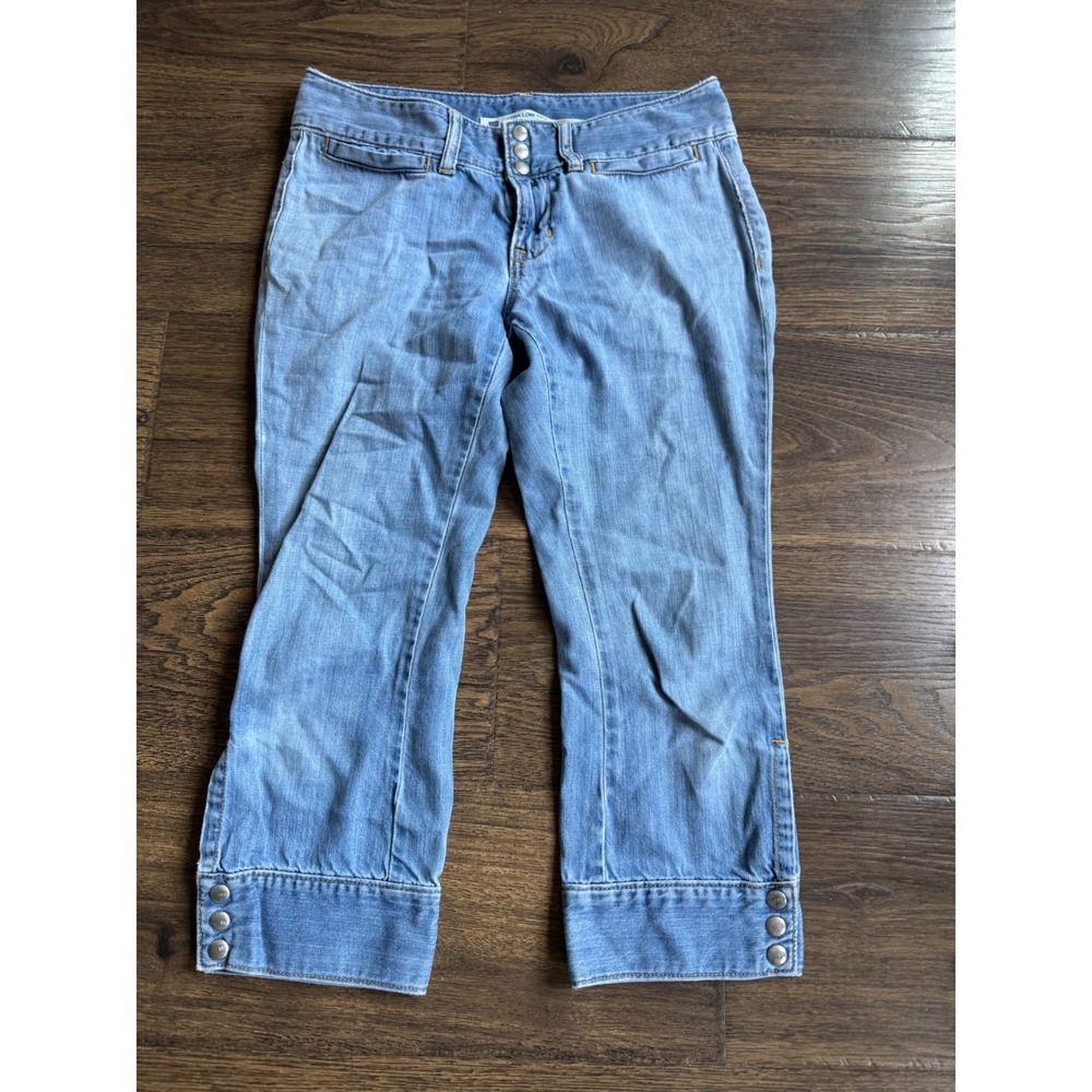 Y2K Gap Ultra Low Rise Cropped Jeans Light Wash Triple Button Hem Capris 2R